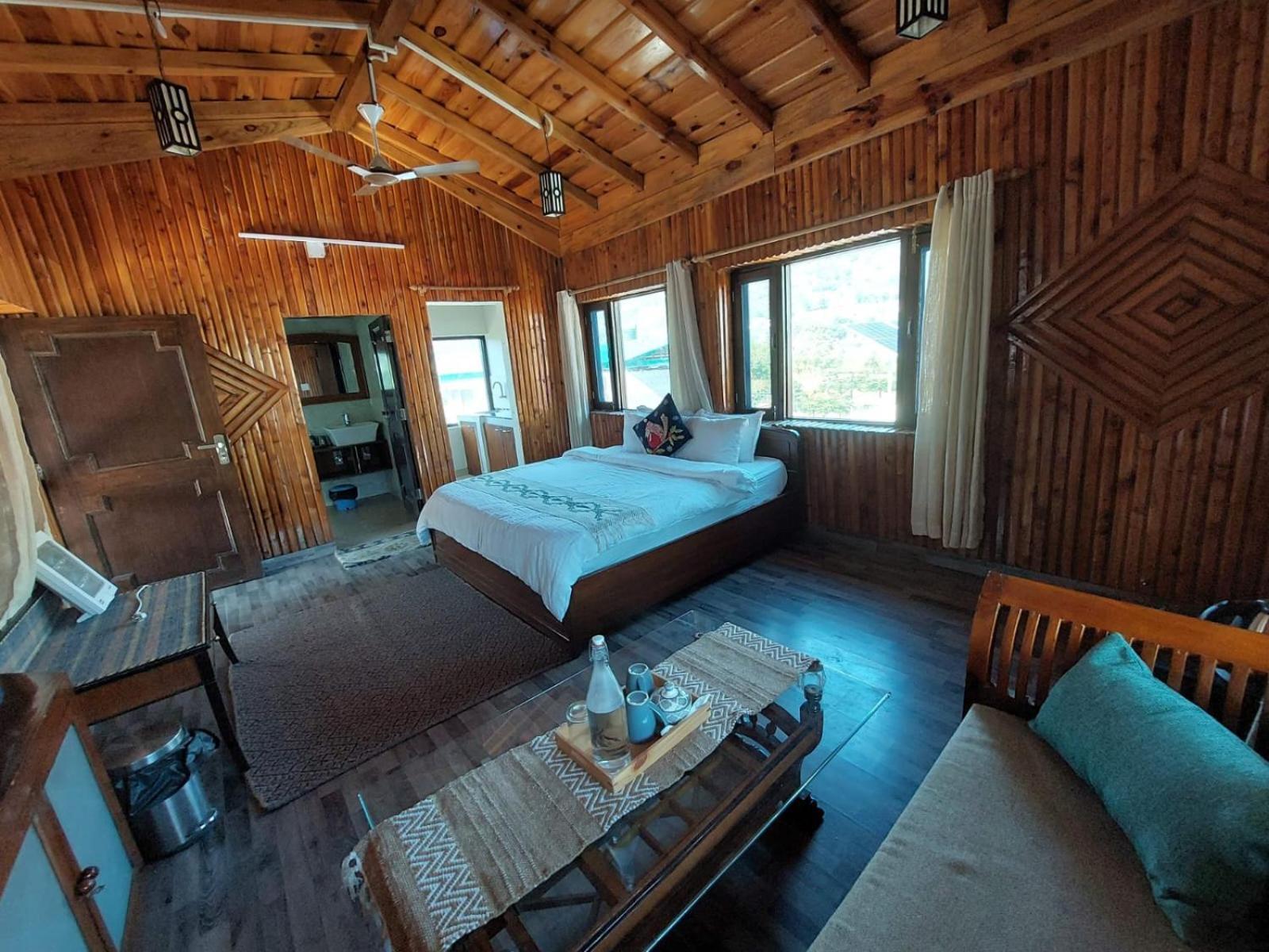 Alinda House Naukuchiatal By The Ghaur Hotel บีมตาล ภายนอก รูปภาพ